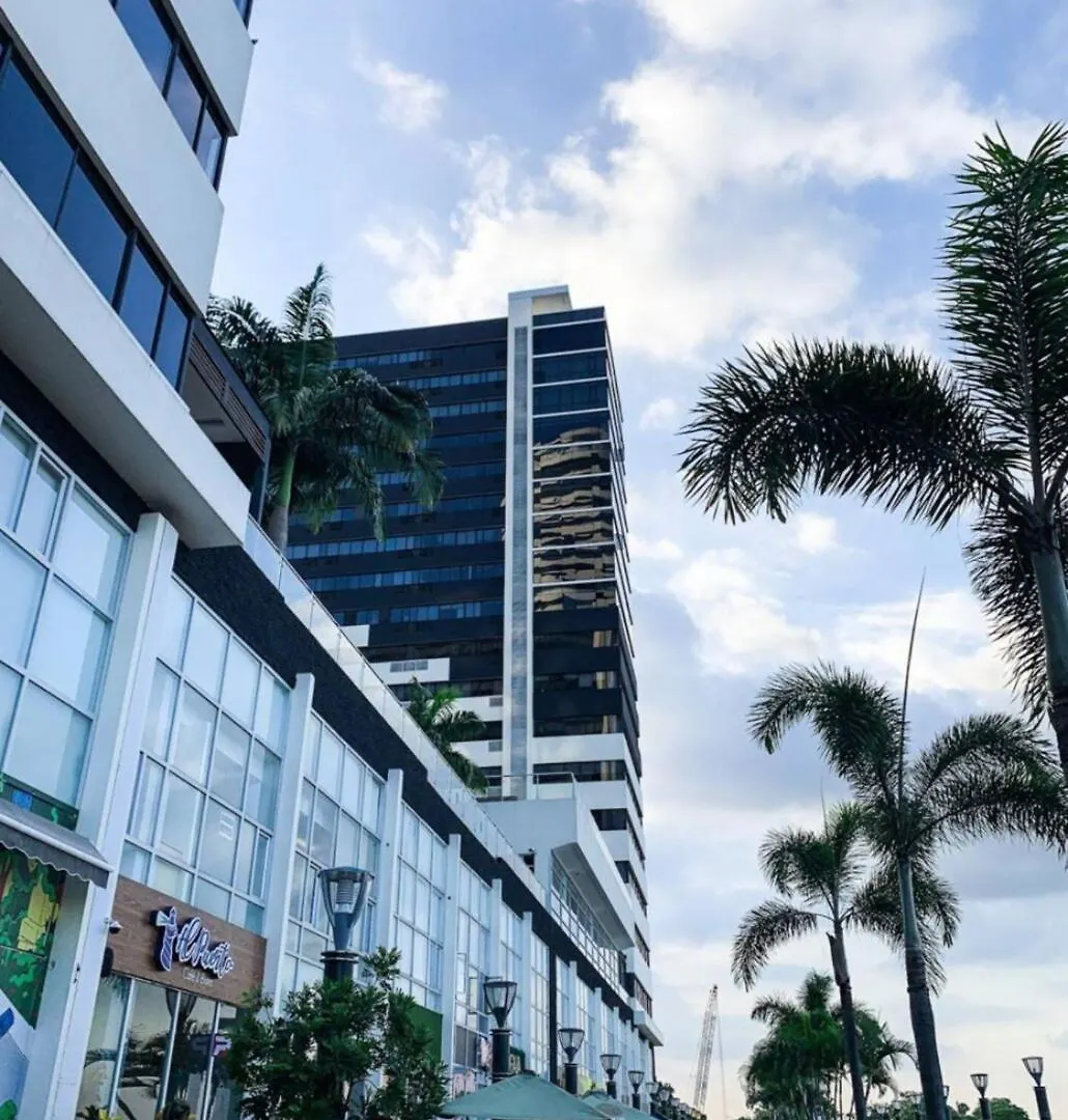2 Dormitorios, Vista Lateral Al Rio, Parqueo, Puerto Santa Ana جواياكيل الإكوادور