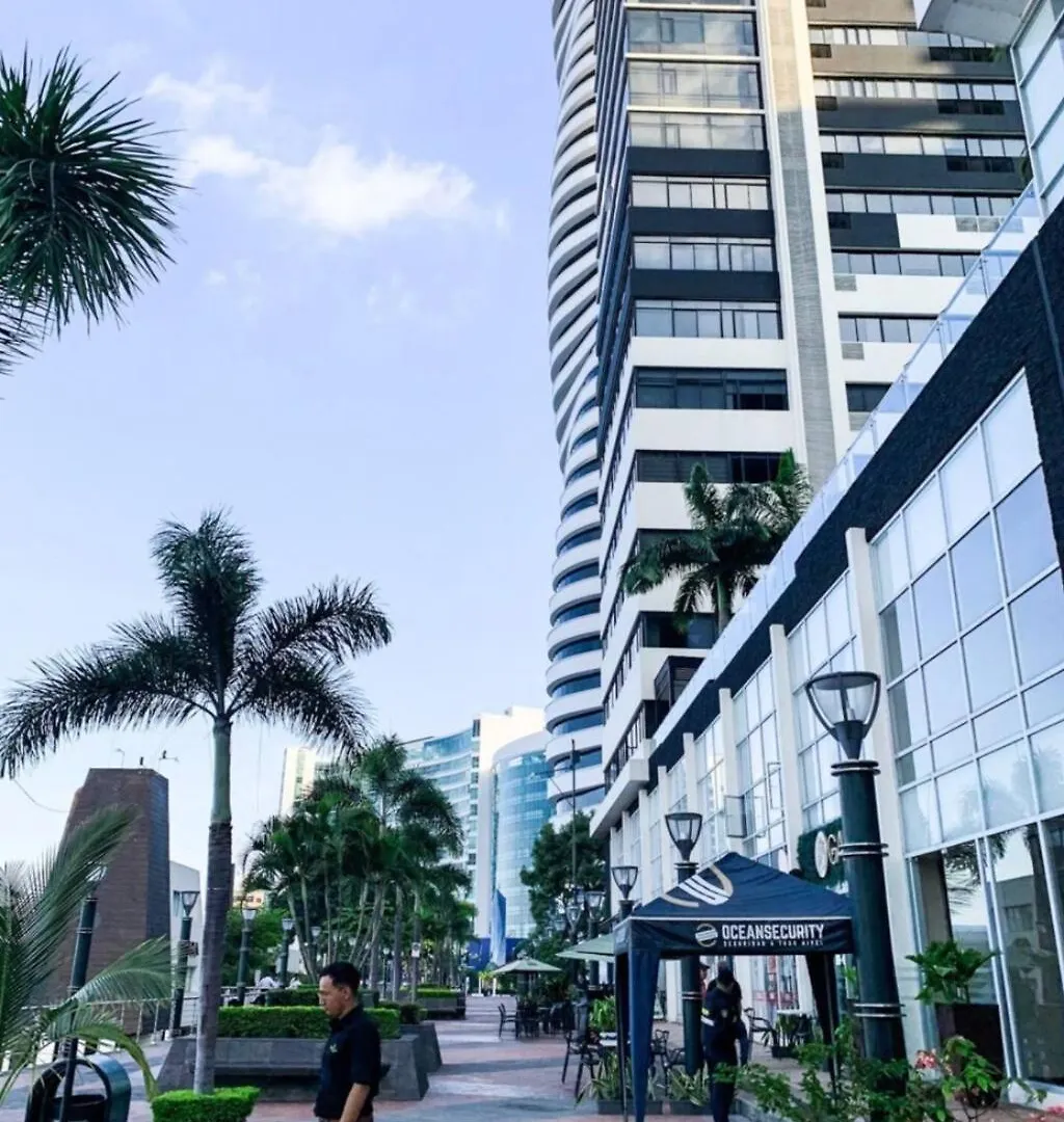 2 Dormitorios, Vista Lateral Al Rio, Parqueo, Puerto Santa Ana جواياكيل