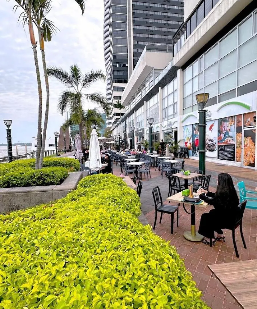 شقة 2 Dormitorios, Vista Lateral Al Rio, Parqueo, Puerto Santa Ana جواياكيل