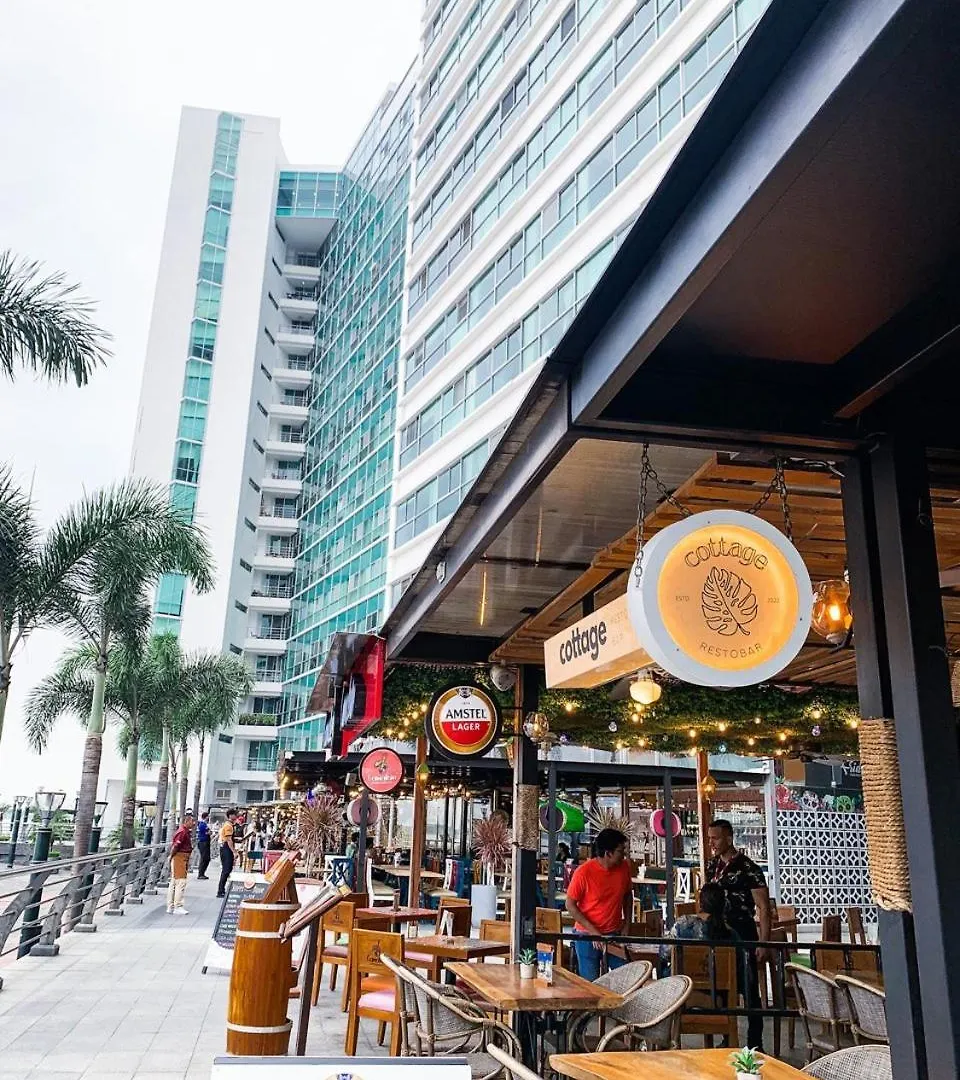 2 Dormitorios, Vista Lateral Al Rio, Parqueo, Puerto Santa Ana جواياكيل