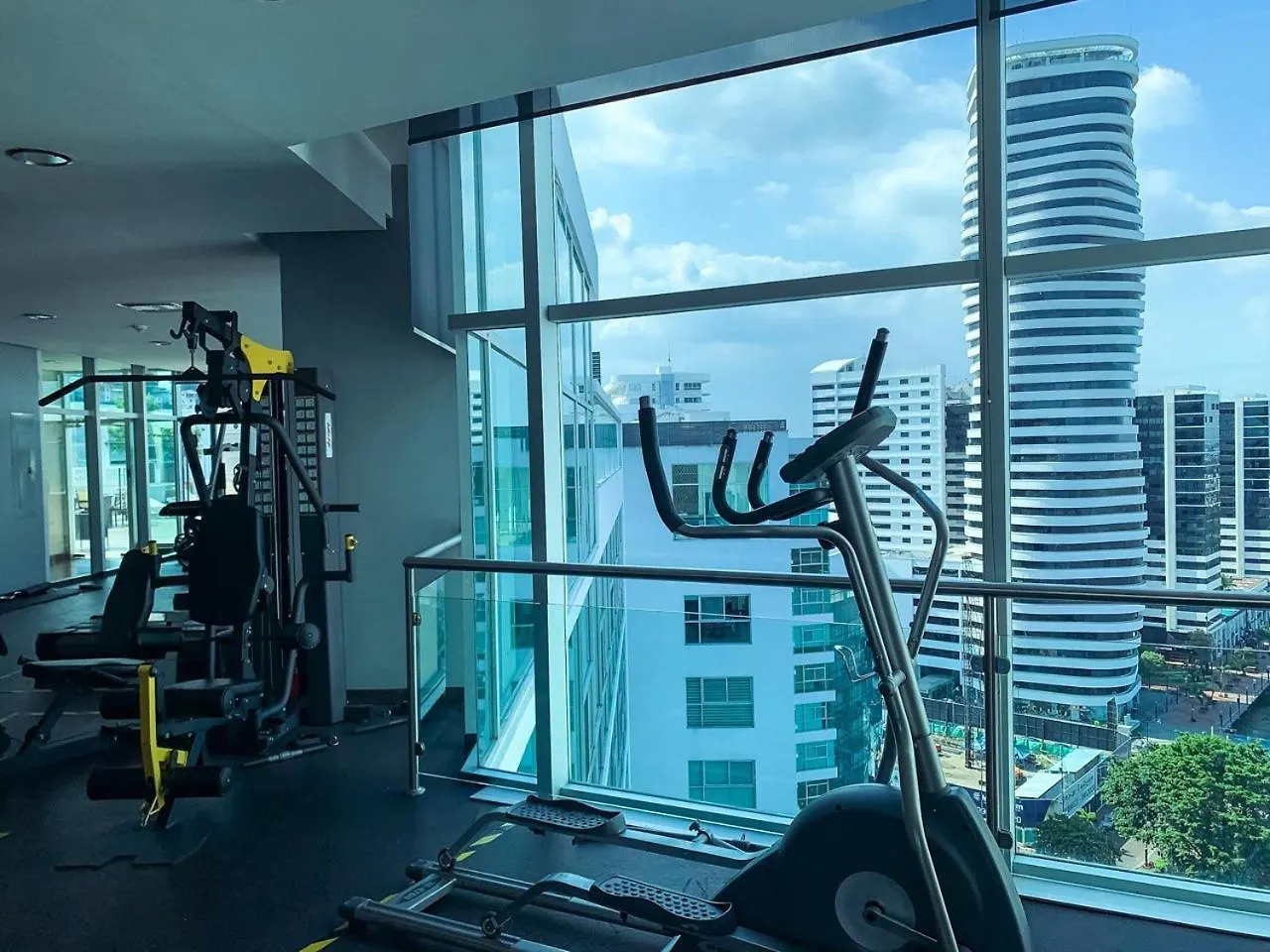 2 Dormitorios, Vista Lateral Al Rio, Parqueo, Puerto Santa Ana جواياكيل 0*,