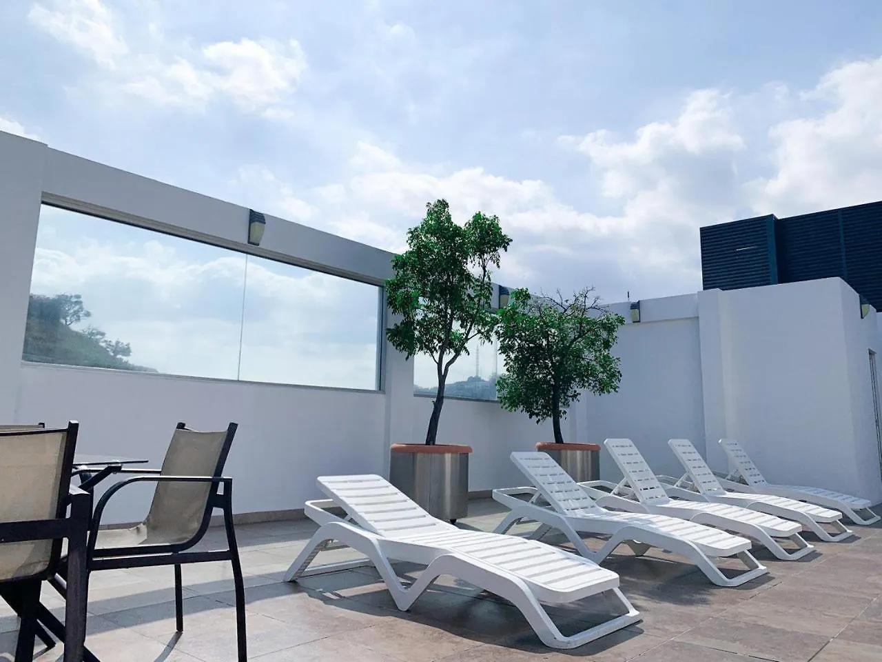 2 Dormitorios, Vista Lateral Al Rio, Parqueo, Puerto Santa Ana جواياكيل 0*,  الإكوادور